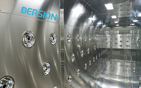 隧道風(fēng)淋室/風(fēng)淋門(mén)要根據(jù)什么標(biāo)準(zhǔn)來(lái)選擇？