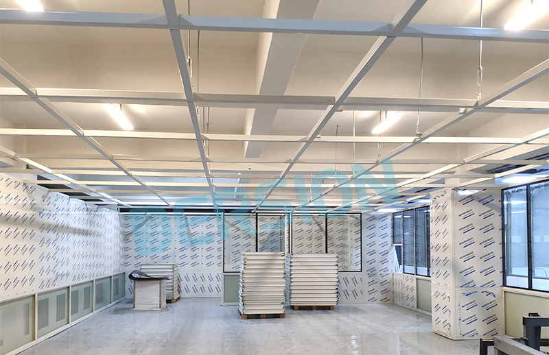 組裝式潔凈室安裝現(xiàn)場(chǎng)是什么樣的？