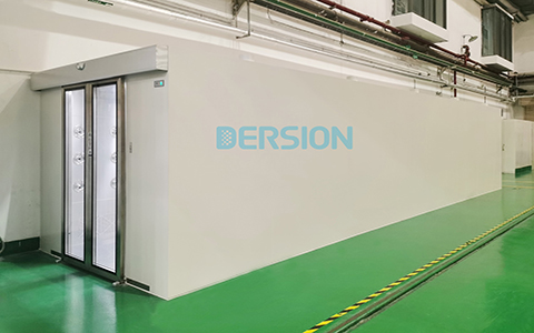 T型風(fēng)淋室一進(jìn)兩出，能夠多車間共用的定制風(fēng)淋室