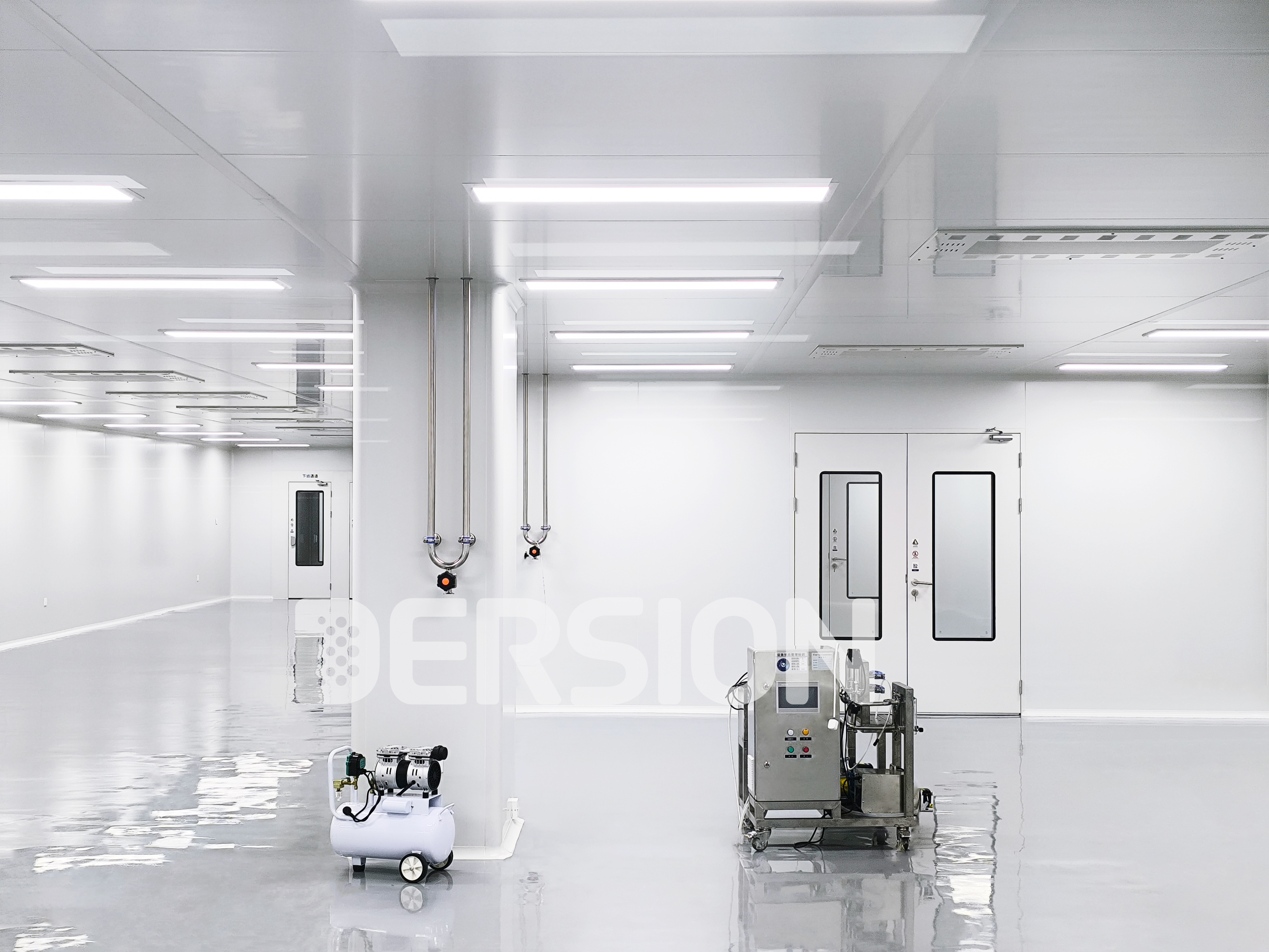 百級超凈間應該如何布局FFU、空調、燈具等設備？